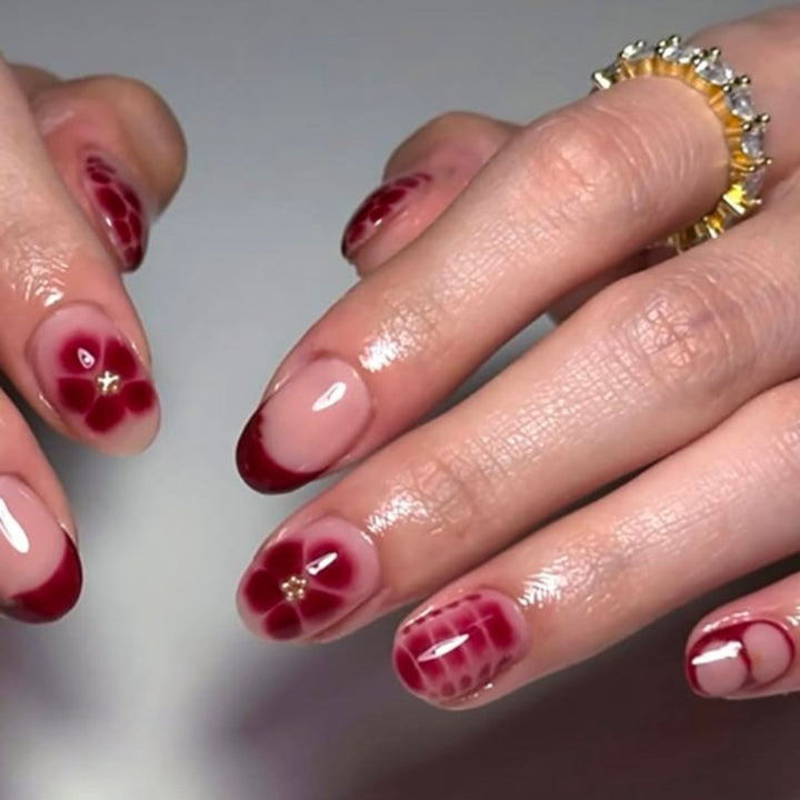 Artistic Floral Nail Art Extensions