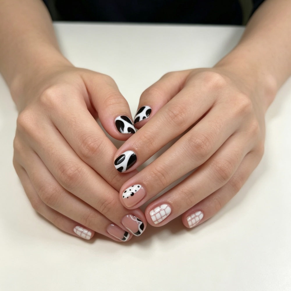 Creative Fashionable Art Nails Stornfield