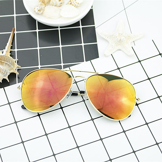 Women's modern pilot sunglasses with gradient lens design Stornfield