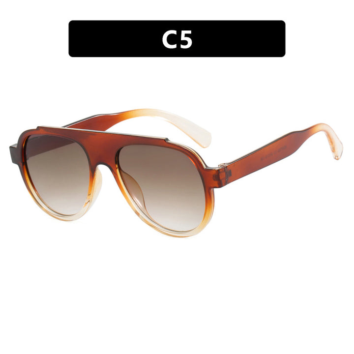 Women Vintage-Style Sunglasses with Elegant Plastic Frame in Leopard Pattern Stornfield