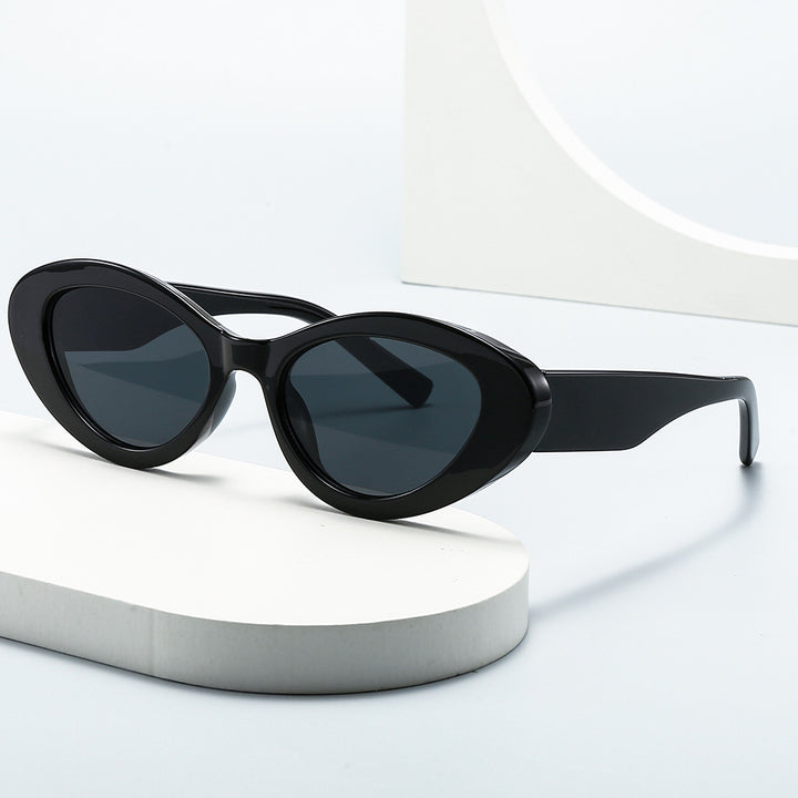 Women Elegant Sunglasses in Fashionable Design Stornfield