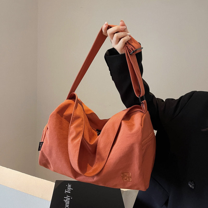 Multifunctional Sports Bag with Practical Carrying Options Stornfield