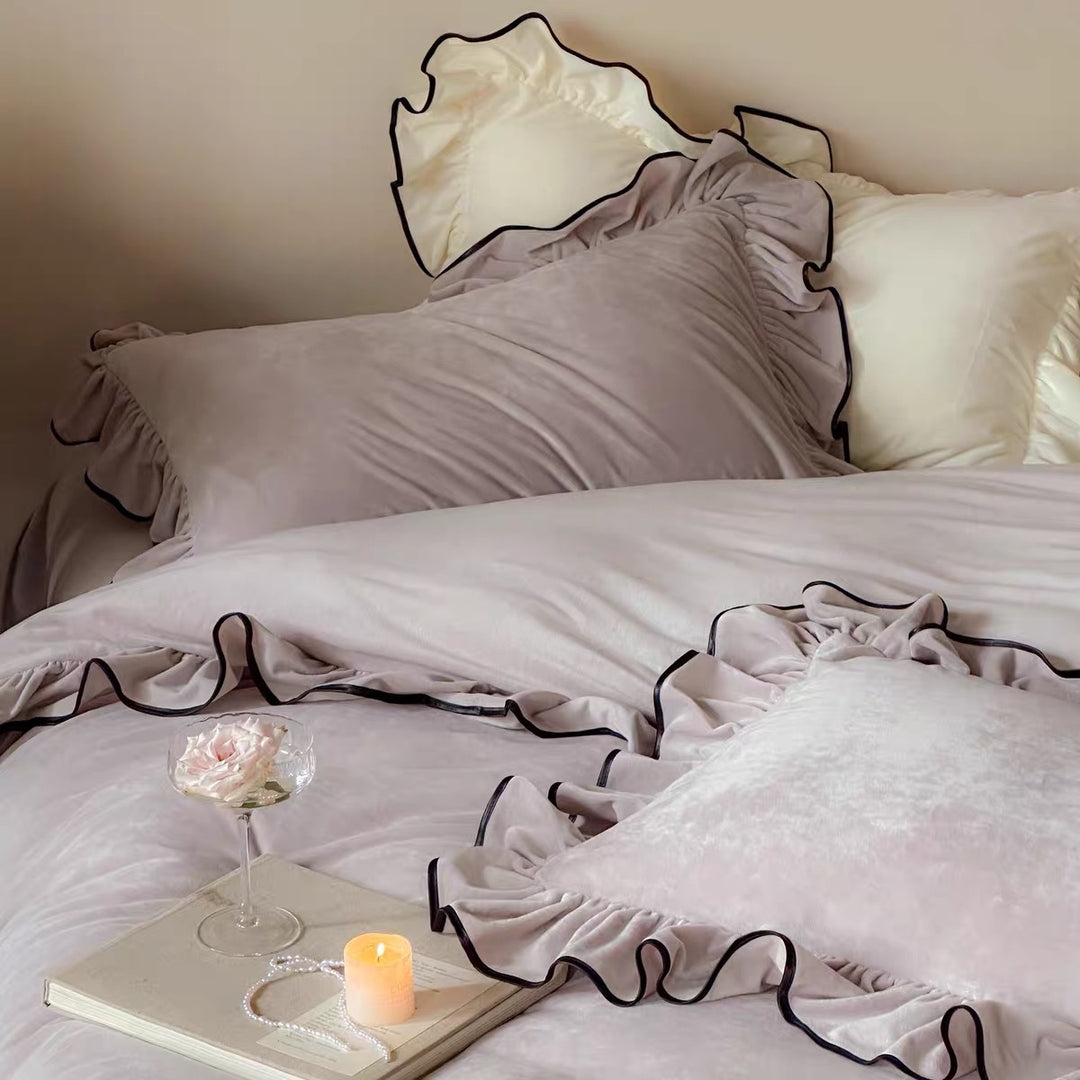 Ruffled Velvet Duvet Cover Set with Contrasting Piped Edge