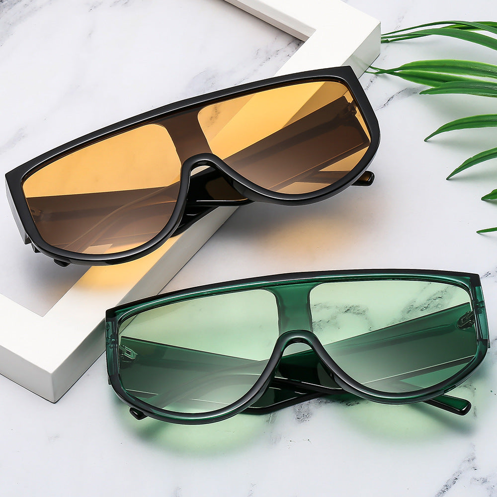 Women's fashion sunglasses with futuristic, transparent frame and large protection Stornfield