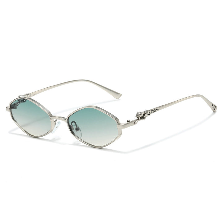 Fashion-Forward Geometric Sunglasses Stornfield