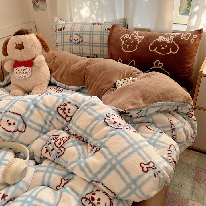 Plush Cartoon-Print Reversible Fleece Comforter with Oversized Loft