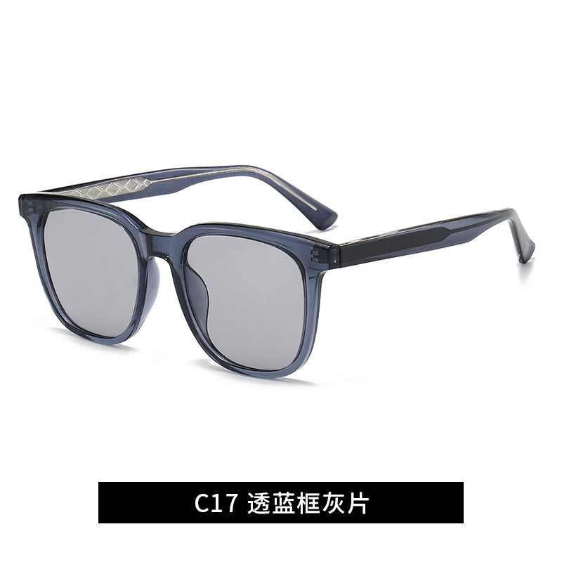 Ladies fashionable sunglasses in modern rectangular style Stornfield
