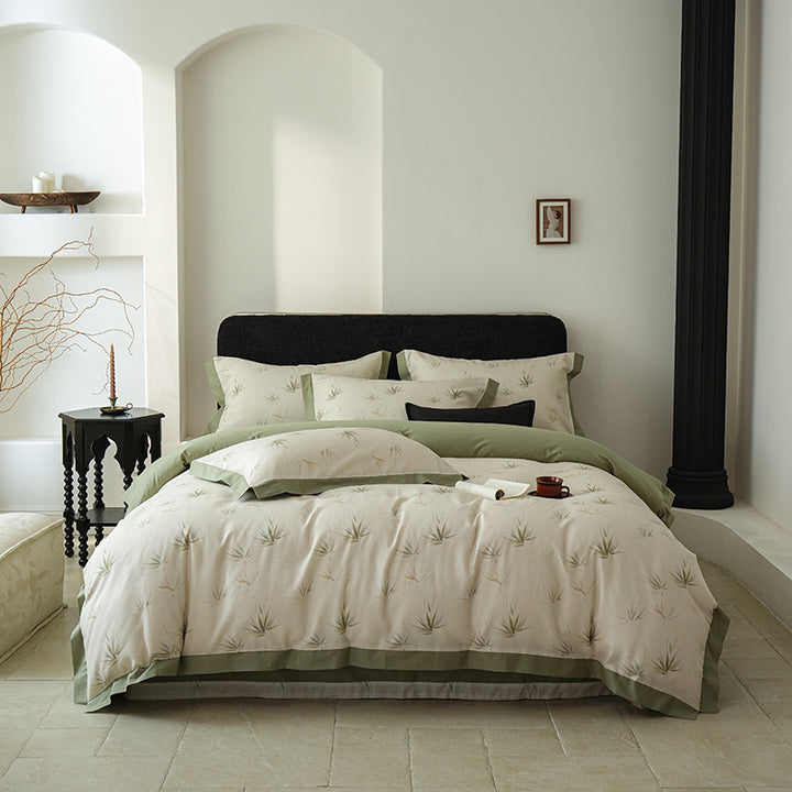Botanical-Print Washed Cotton Duvet Cover Set with Contrast Hem and Oxford Border Pillowcases