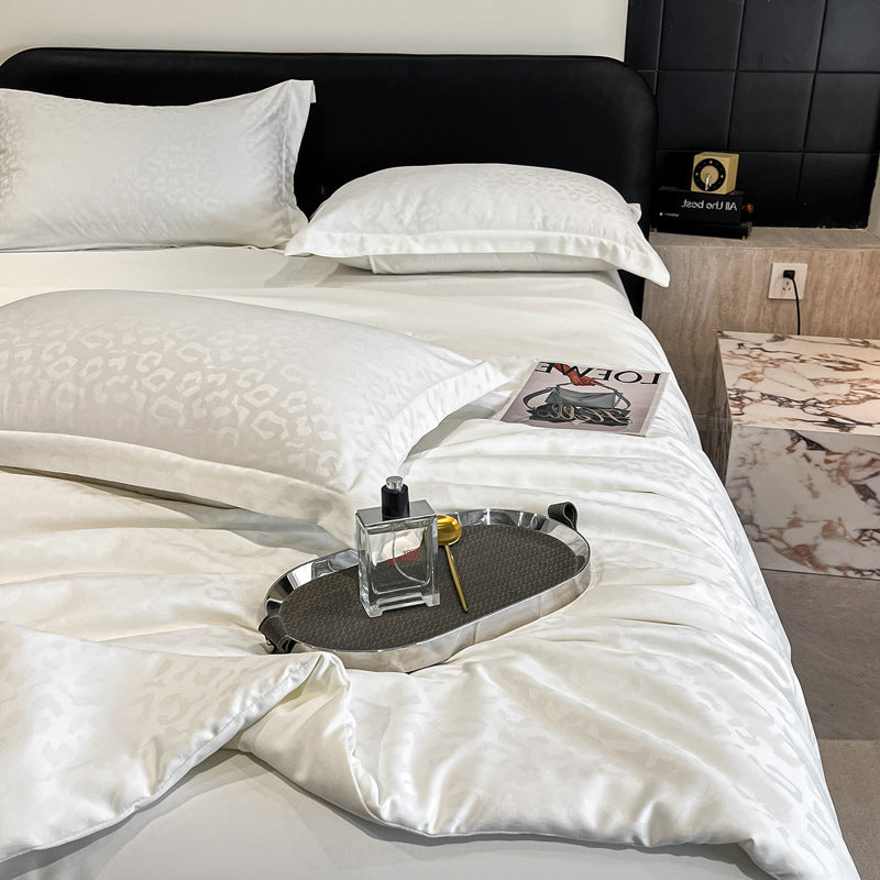 Elegant Satin Leopard Print Bedding Set