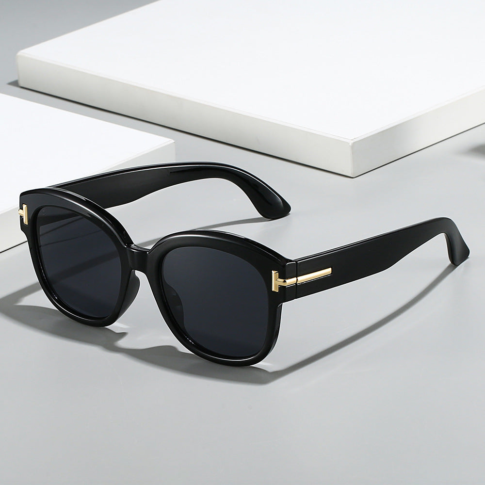 Chic Oversized Frame Sunglasses Stornfield