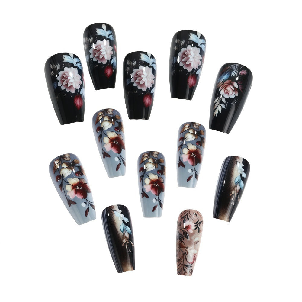 Artificial nails with floral design and luxurious finish Stornfield