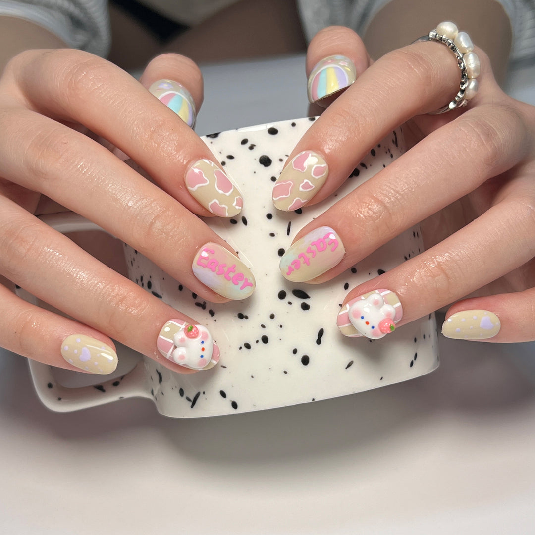 Artful nail extensions with an elegant leaf pattern Stornfield