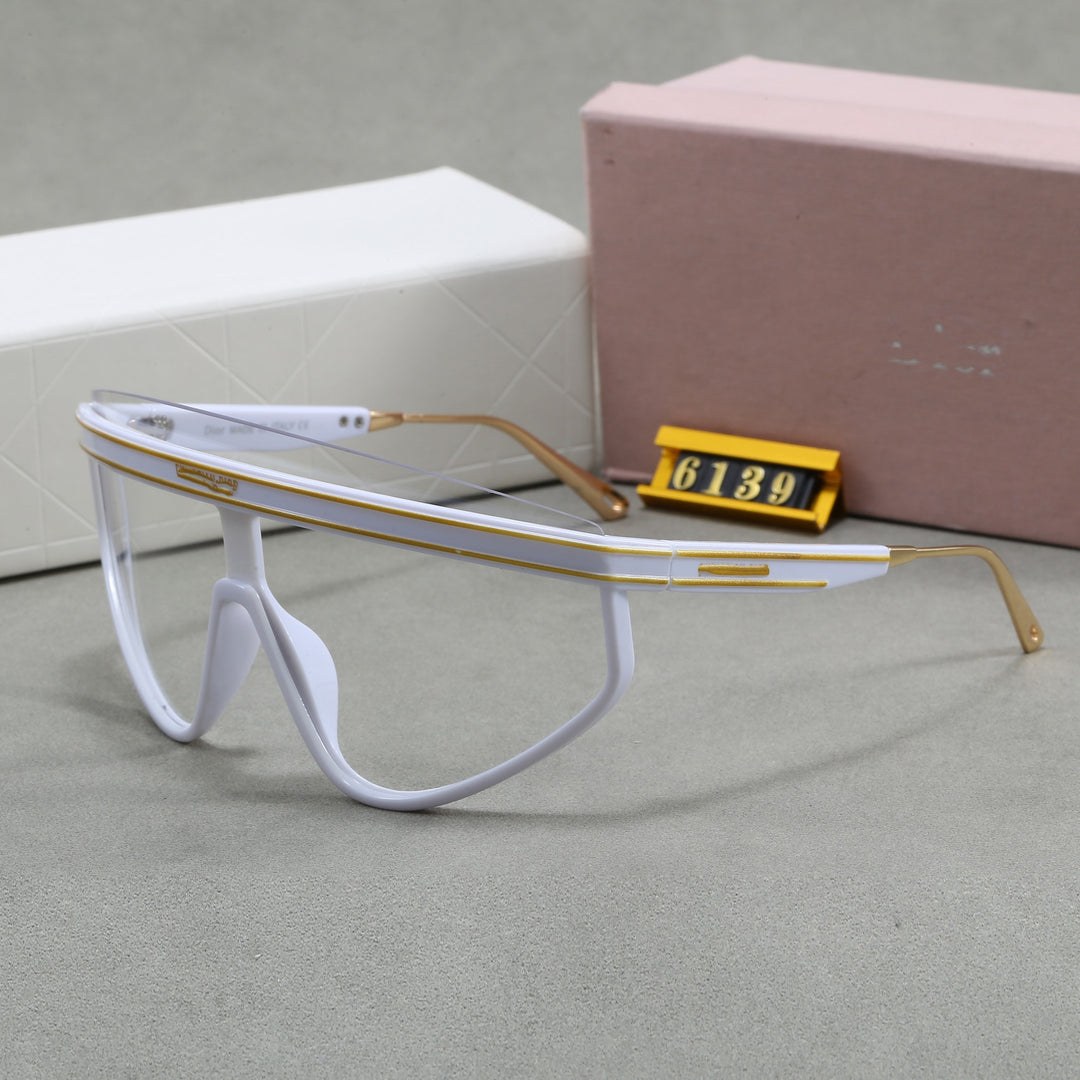 Ladies Cat-Eye Sunglasses with Modern Design Stornfield