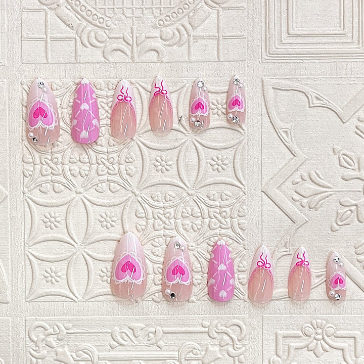 Artistic Press-On Nail Set with Romantic Heart Design Stornfield