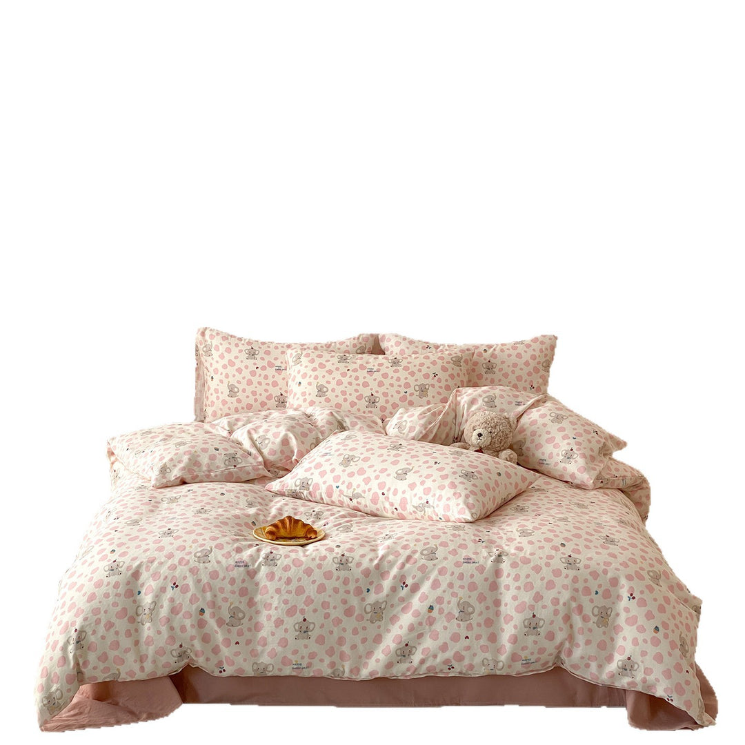 Child-friendly cotton satin bedding set with cute bear and heart print