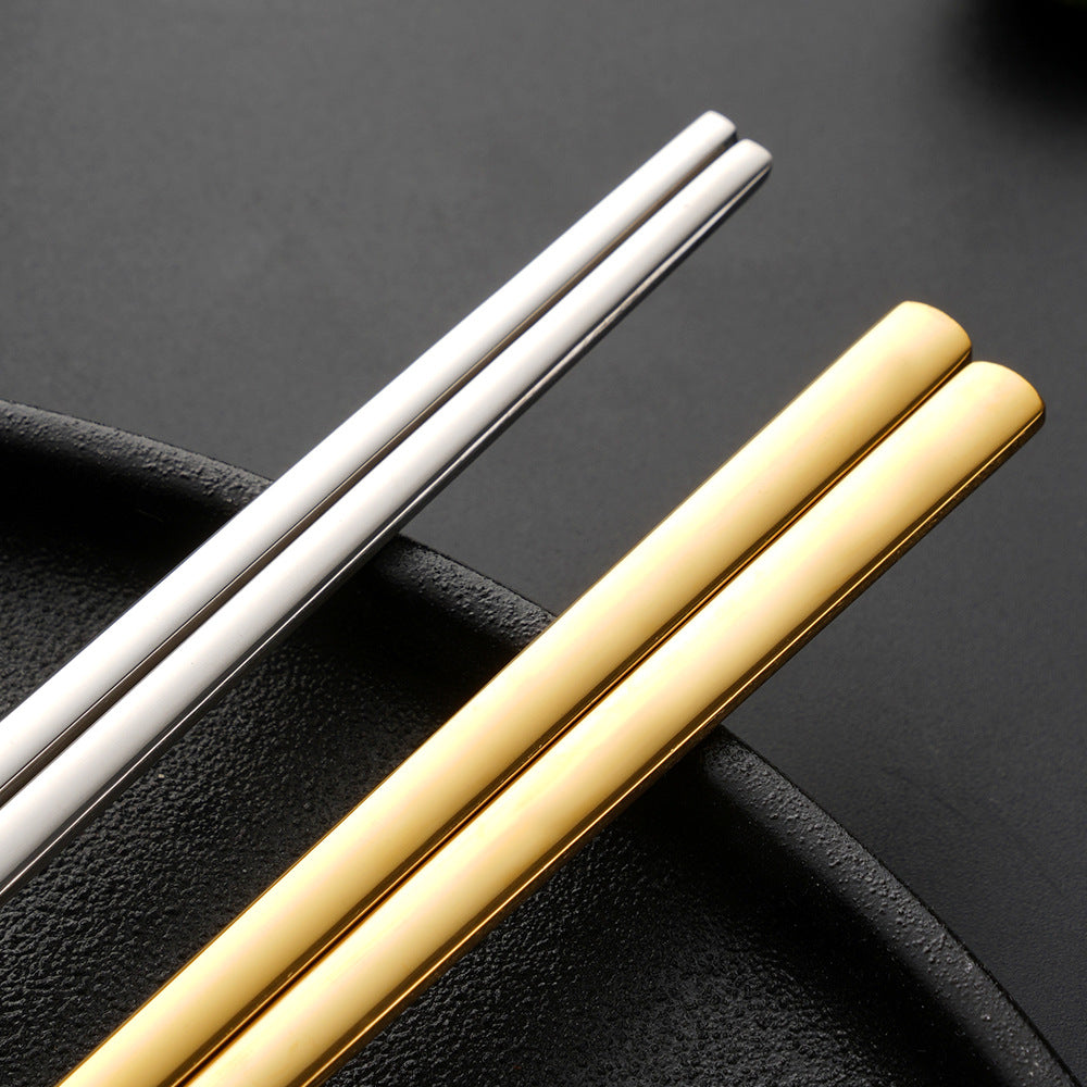 Elegant spoon with ergonomic design and polished surface Stornfield
