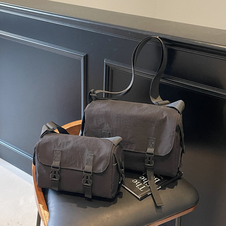 Modular shoulder bag with unique fastening system Stornfield