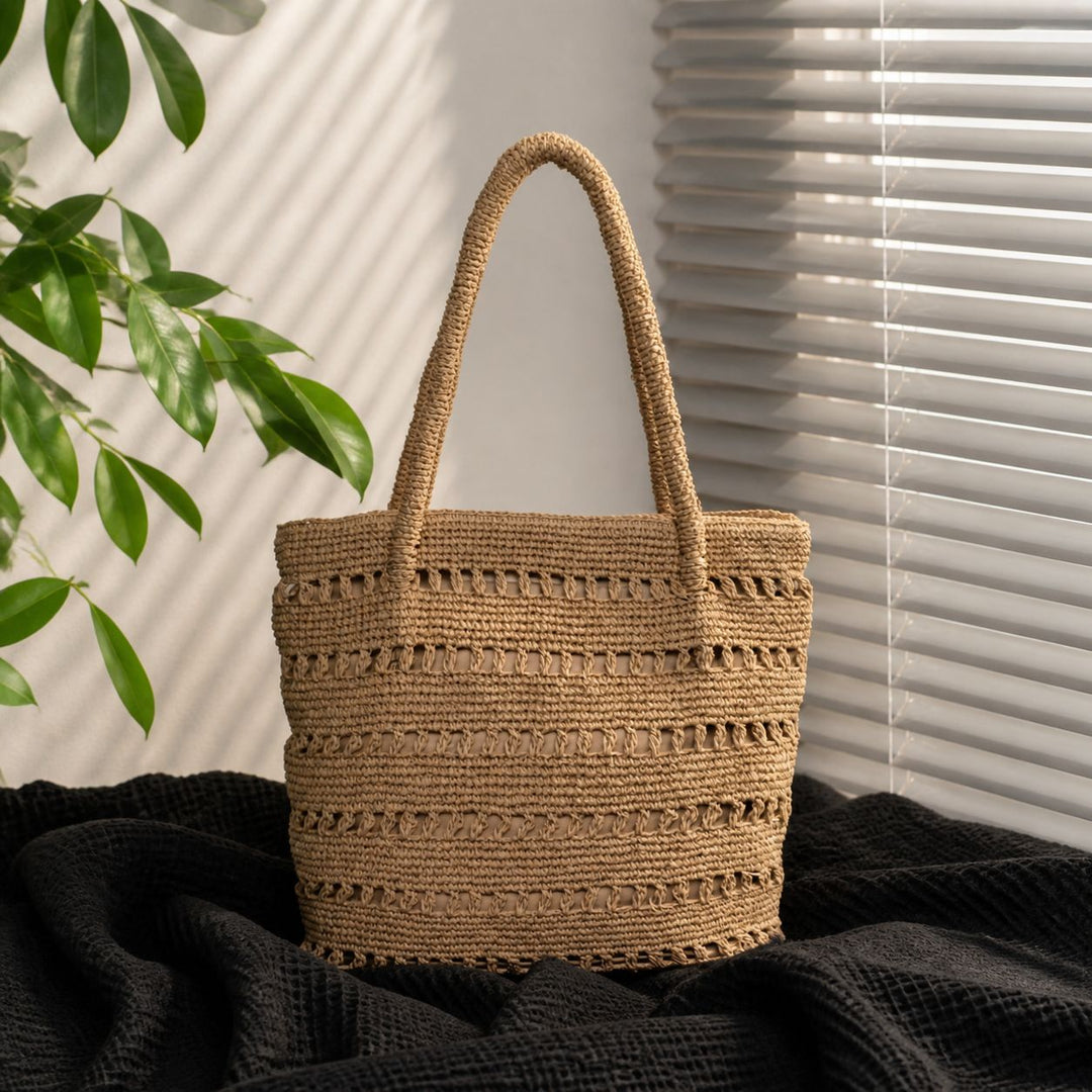 Handcrafted beach bag with open woven pattern Stornfield