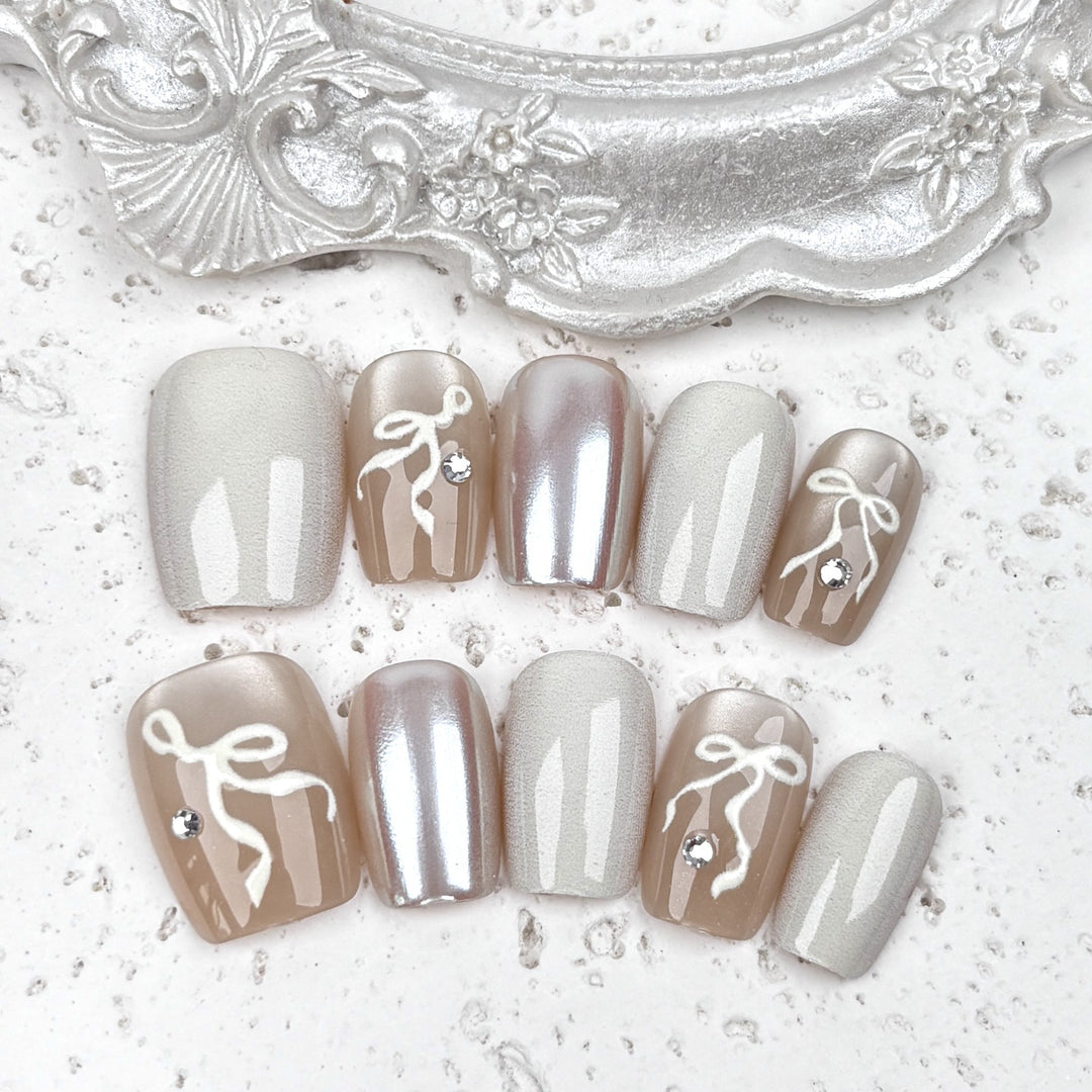 Elegant Press-On Nail Art Set with Bow Accents