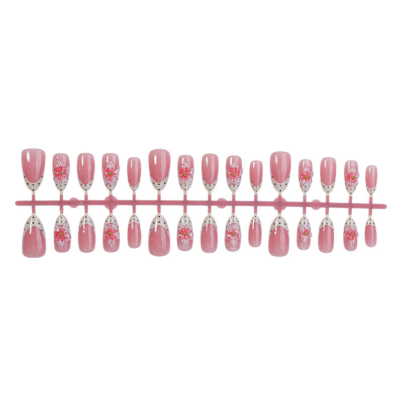 Artfully Designed Press-On Nails Stornfield