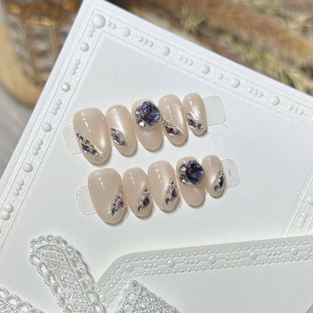 Elegant Press-On Nail Set with Gemstone Accents Stornfield