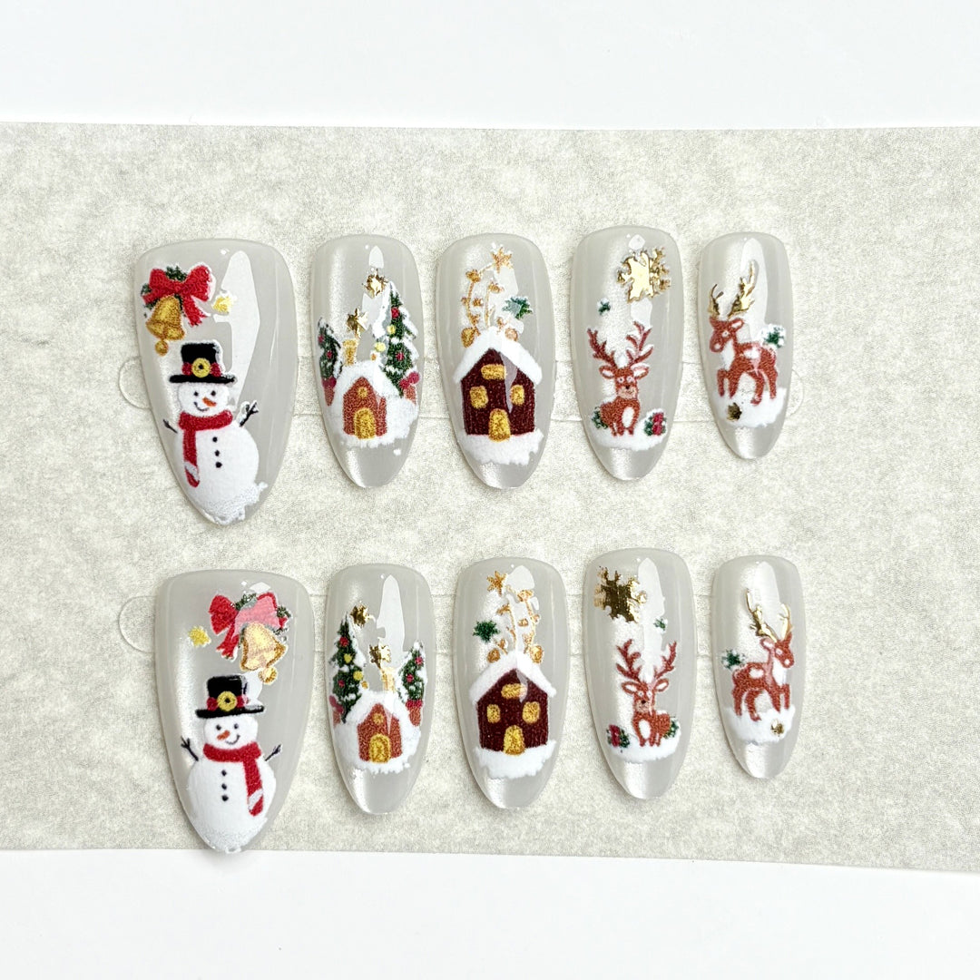 Festive Holiday-Themed Press-On Nail Set