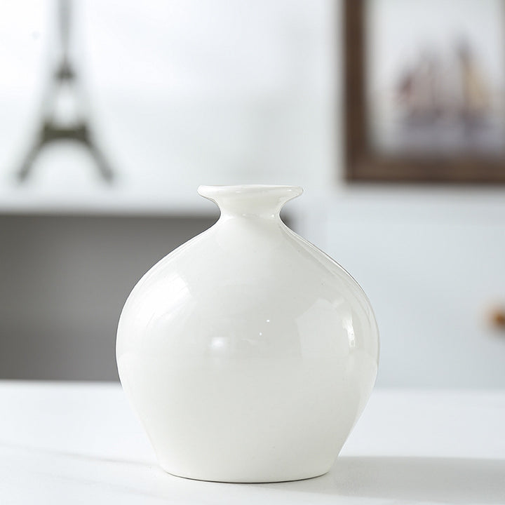 Elegant Ceramic Artisanal Vase Stornfeild