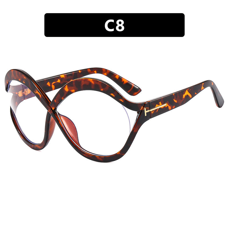 Women's extravagant Cat-Eye sunglasses with curved frame Stornfield