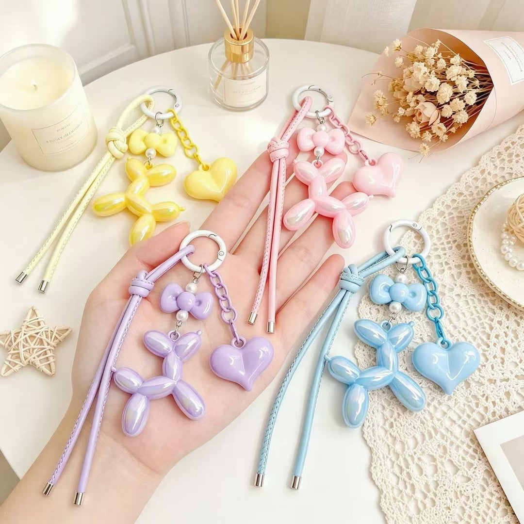 Playful keychain with heart and balloon dog Stornfield