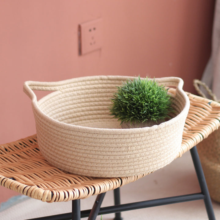 Decorated basket with practical handles Stornfield