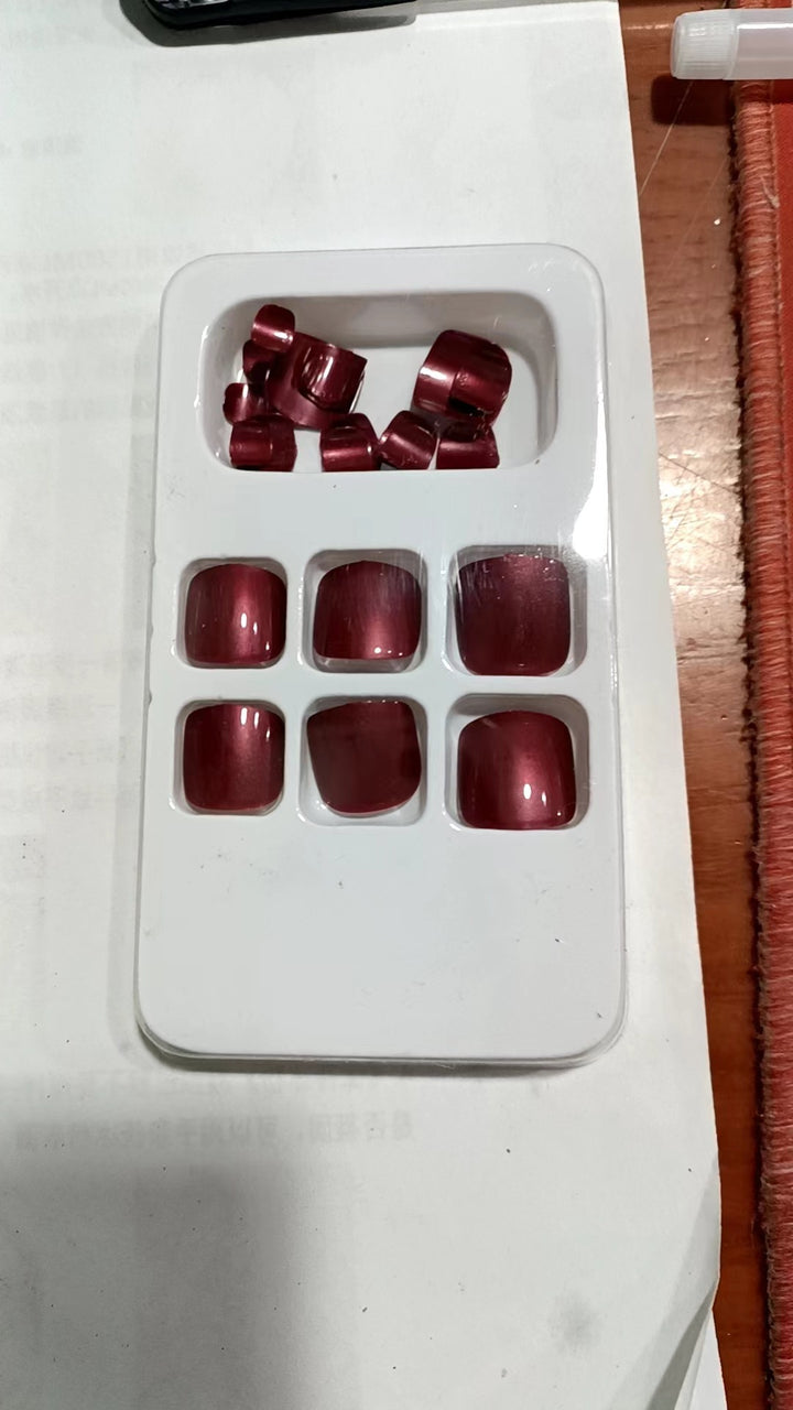 Premium Glossy Press-On Nail Set Stornfield