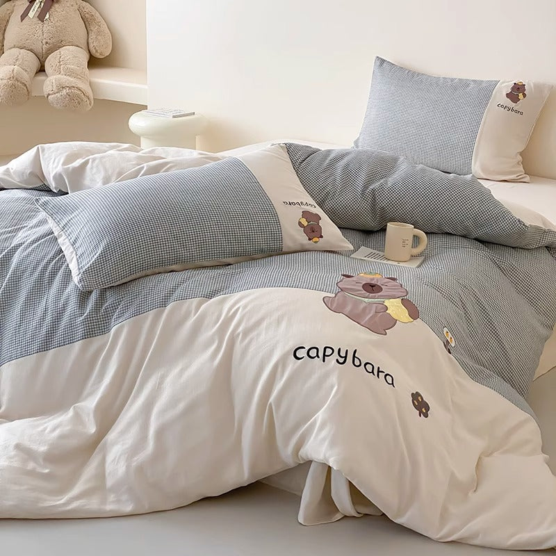 Cotton-Sateen Capybara Embroidered Duvet Cover and Pillowcase Set with Gingham Panel