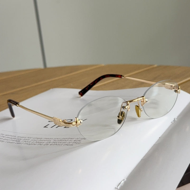 Chic Cat-Eye Frame Glasses Stornfield