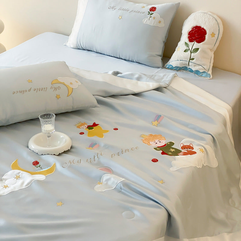 Children's satin bedding set with prince and moon appliqués