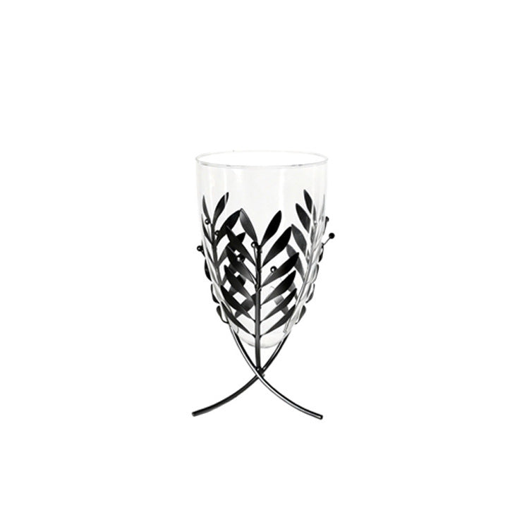 Elegant Leaf-Patterned Decorative Glass