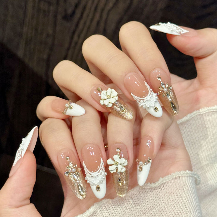 Decorative Press-On Nail Art Set with Elegant Pearl and Gem Accents