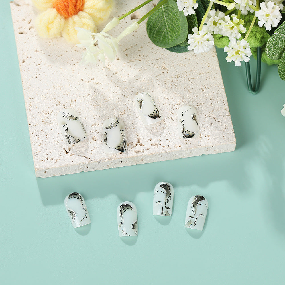 Artificial nails in an elegant minimalist style Stornfield