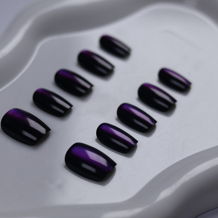 High-gloss nail modeling Stornfield
