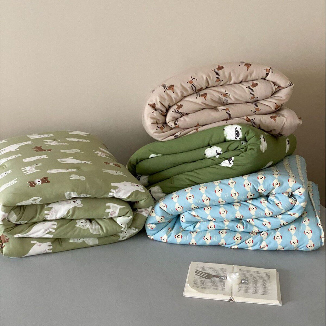 Bedding set with playful dog print made of soft cotton blend