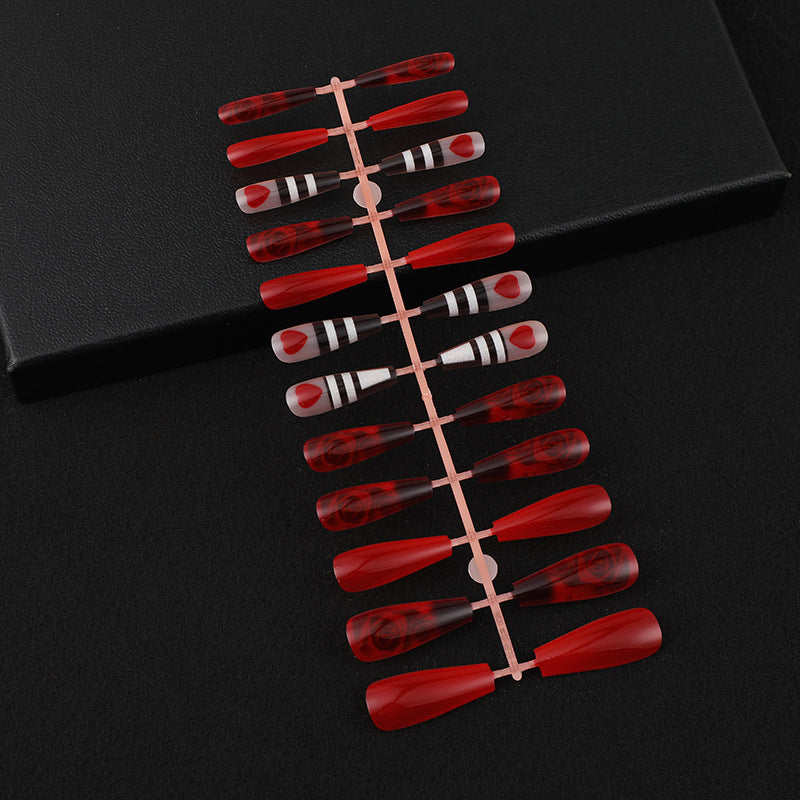 Trendy glamorous design artificial nails Stornfield