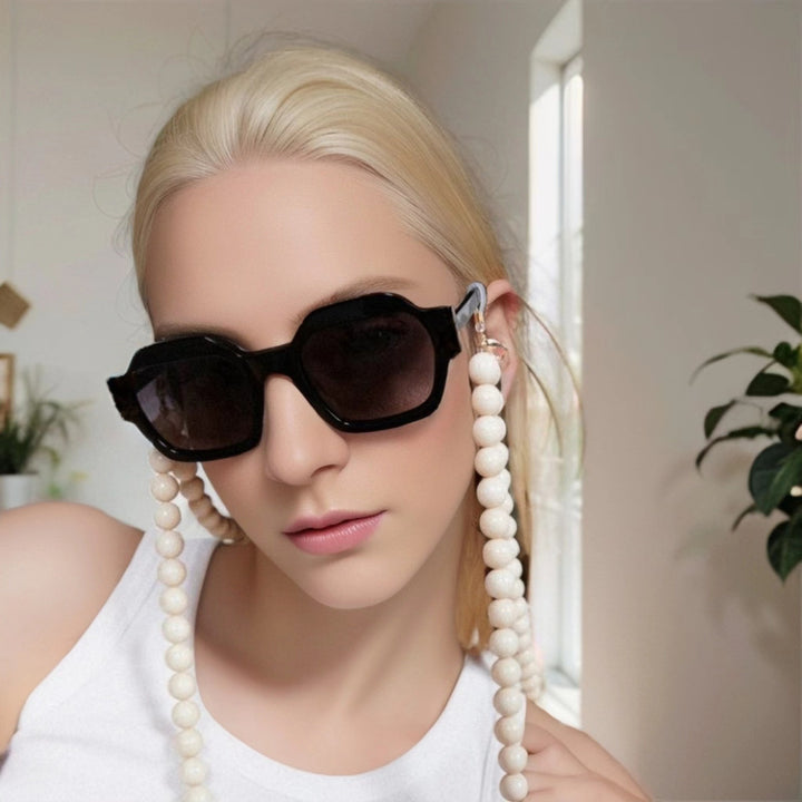 Women’s geometric sunglasses with modern frame and UV protection Stornfield