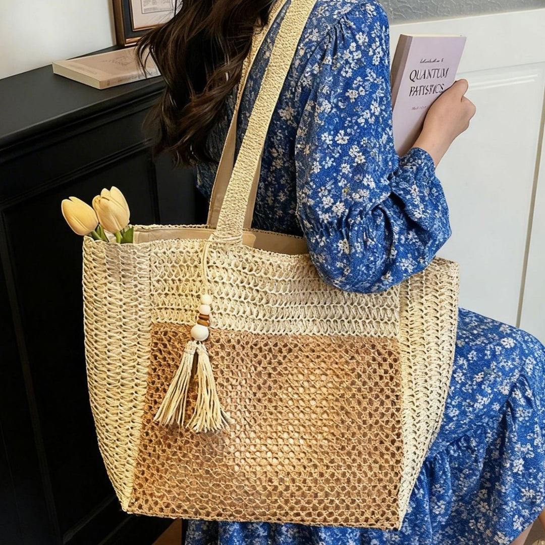 Handcrafted straw bag with tassels Stornfield