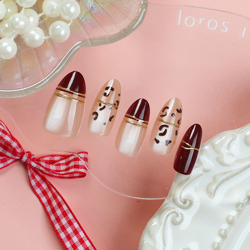 Stylish Press-On Nail Set with Metallic Accents