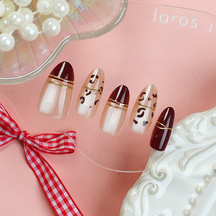 Stylish Press-On Nail Set with Metallic Accents