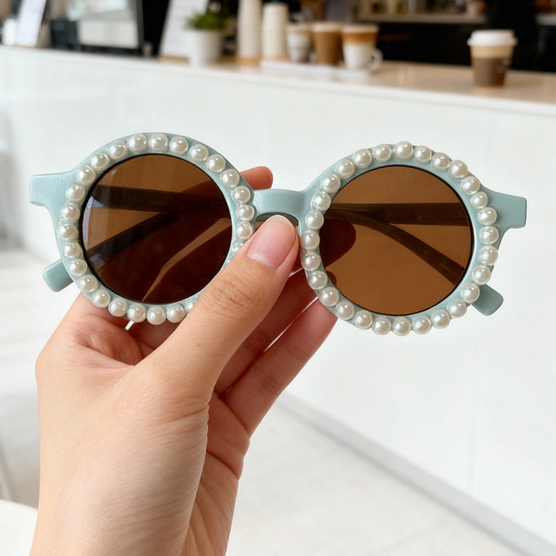 Elegant Pearl-Embellished Round Sunglasses Stornfield