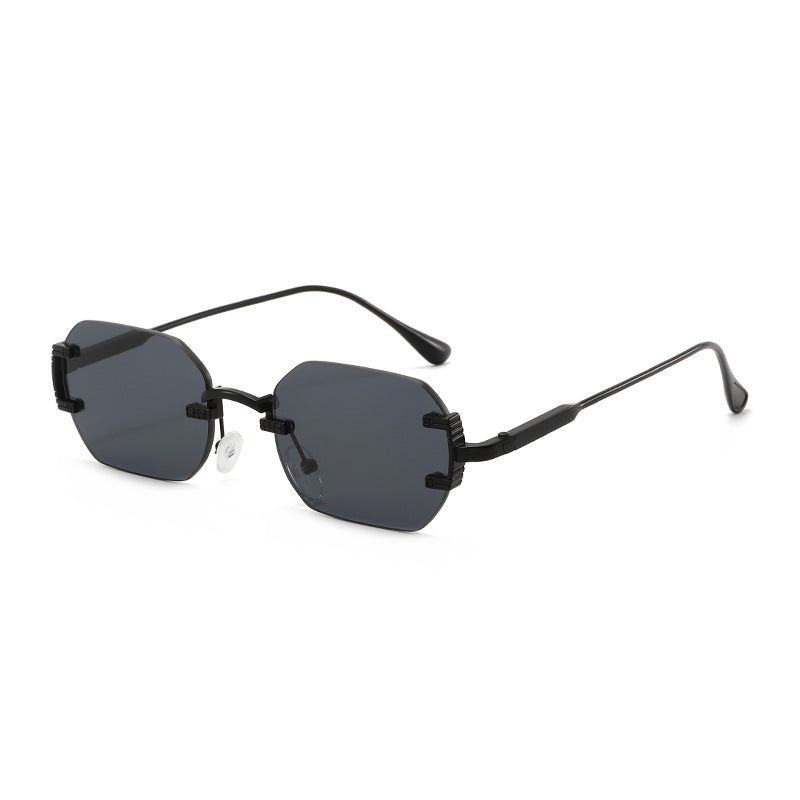 Ladies geometric sunglasses with luxurious metal frame and protective UV filter Stornfield