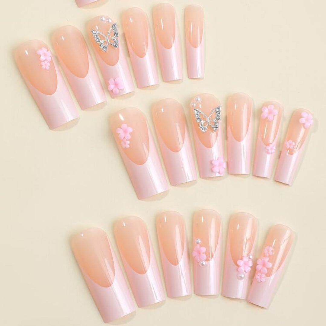Artificial nail set with romantic butterfly and flower decorations Stornfield