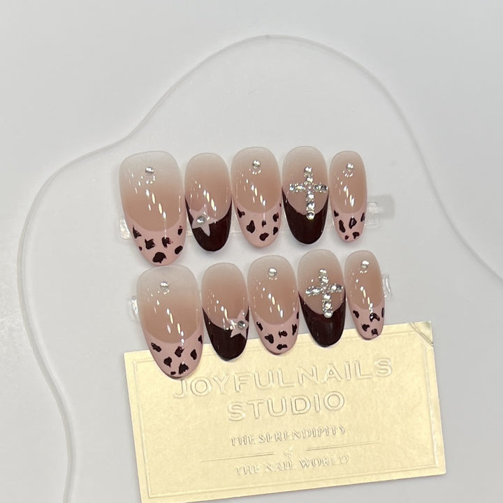 Elegant Stiletto Press-On Nail Set with Decorative Accents Stornfield