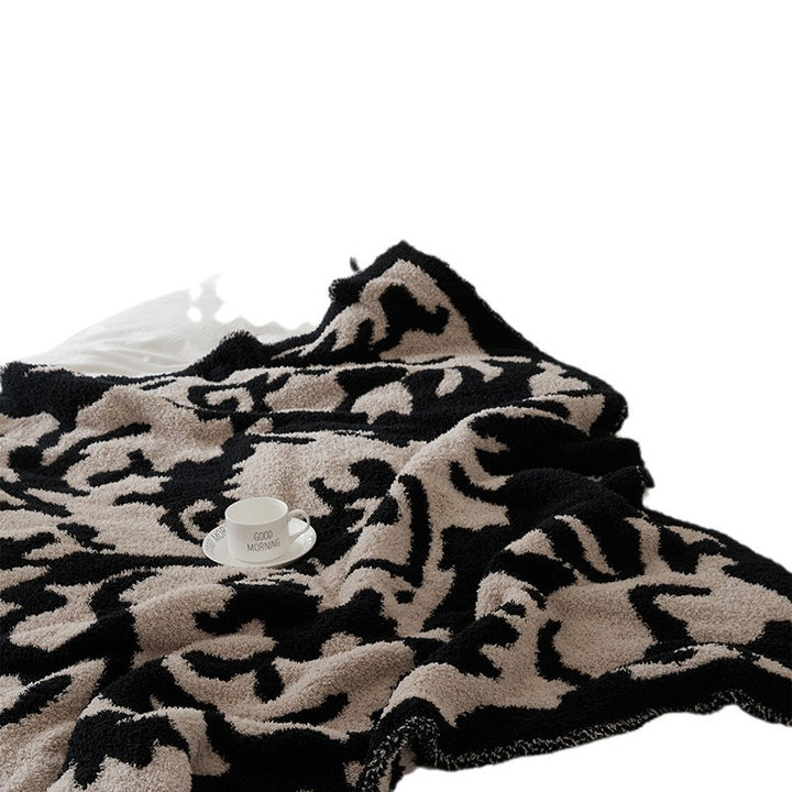 Plush Reversible Sherpa Fleece Throw Blanket with Oversized Damask Pattern