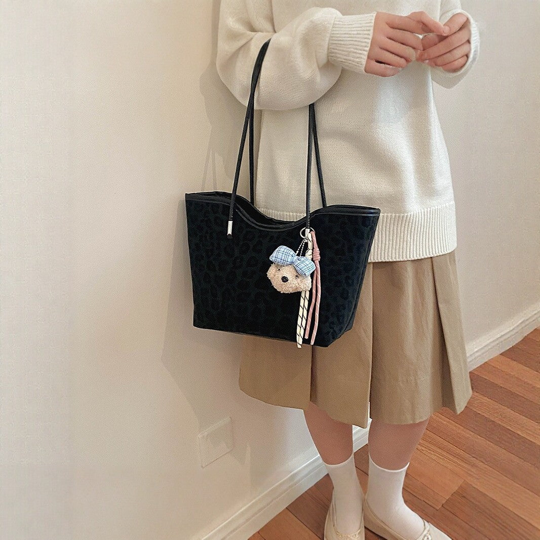 Stylish and Versatile Tote Bag